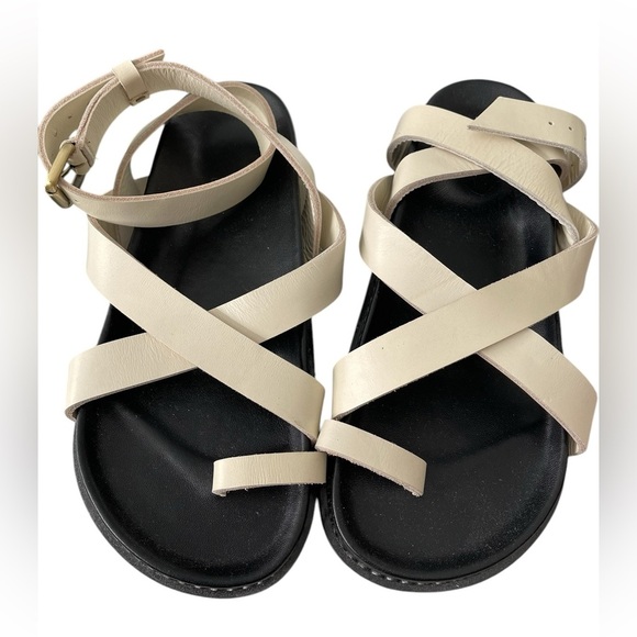Liberté The Leni Sandal - Picture 8 of 13